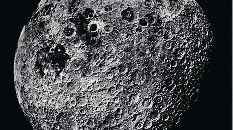 Космос: лунный грунт возрастом четыре миллиарда лет
