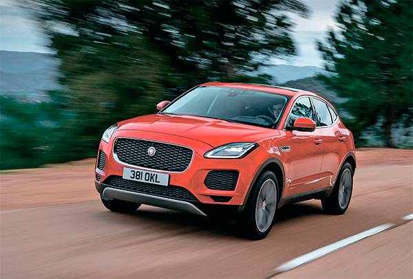 Новый компактный кроссовер Jaguar E-Pace хоть и тяжеловат, но хорошо держит крутые повороты 68-02.jpg ПРЕДОСТАВЛЕНО КОМПАНИЕЙ JAGUAR LAND ROVER