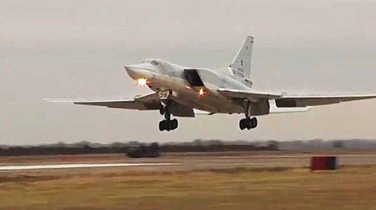 Ту-22 разбился при посадке в Мурманской области: есть погибшие