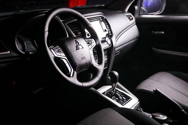  l200_interior.jpg из архива пресс-службы 