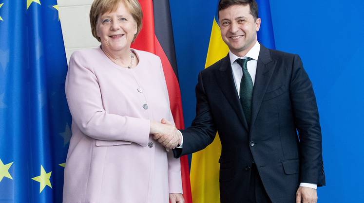 Зеленский ответил на призыв немецких политиков и бизнесменов снять санкции с России