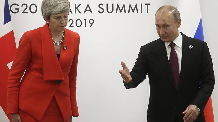 В Кремле раскрыли детали переговоров Путина и Мэй