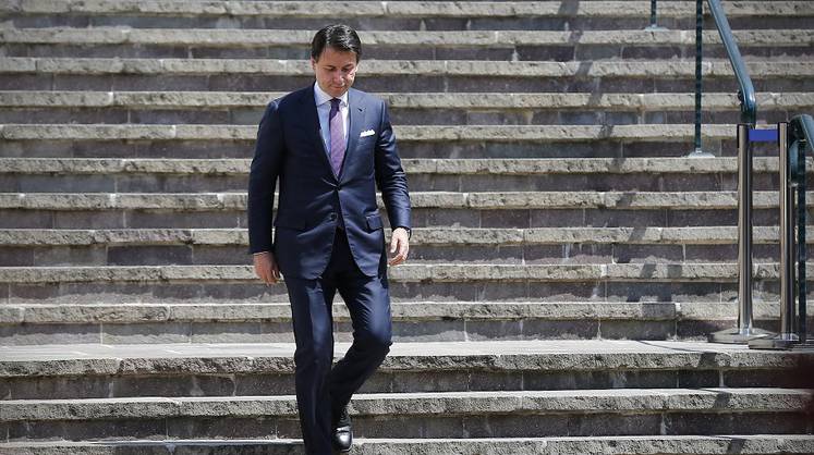 Премьер-министр Италии уходит в отставку