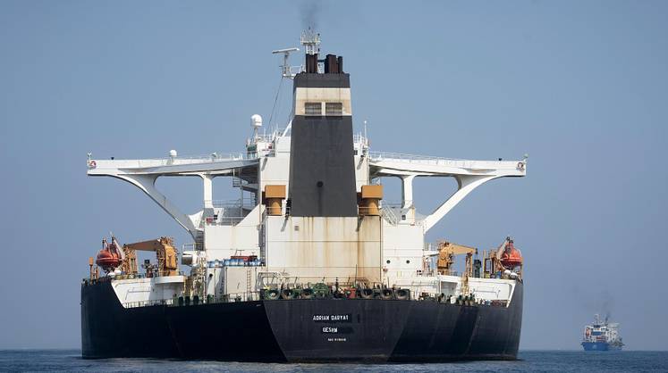 Госдеп США предложил капитану иранского танкера миллионы долларов за сдачу судна