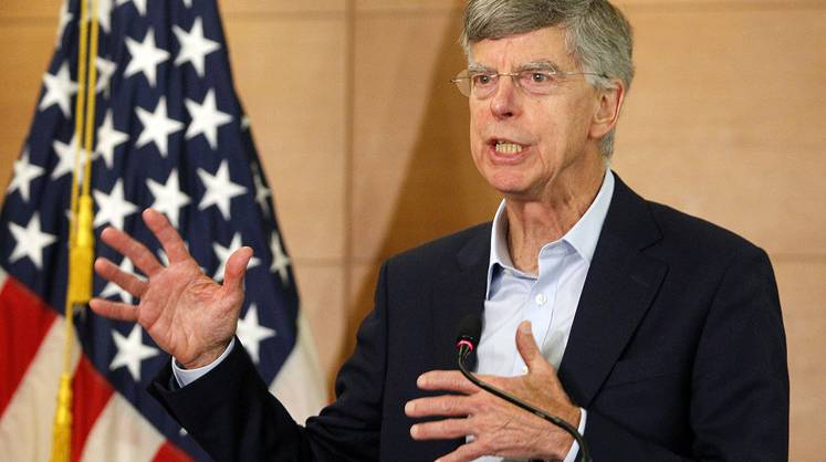 Посол США на Украине пригрозил России отключением от международной финансовой системы