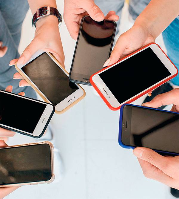  В смартфоне выше всего ценится память и большой дисплей