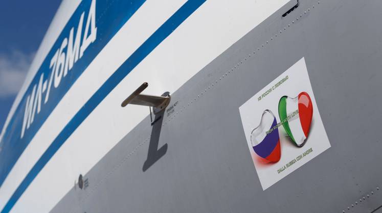 Военный эксперт прокомментировал решение России направить медиков в Италию