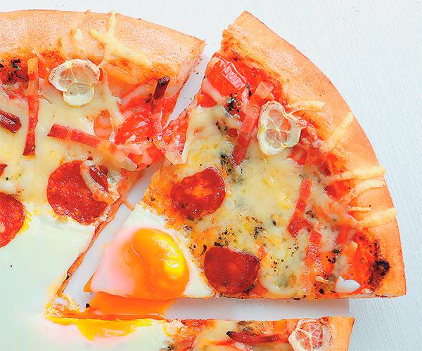 SANJIN STRUKIC/PIXSELL/PA IMAGES Пиццу теперь едят дома