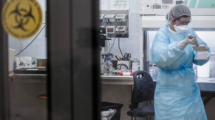 Академик Чучалин рассказал, что происходит с иммунитетом у переболевших COVID-19