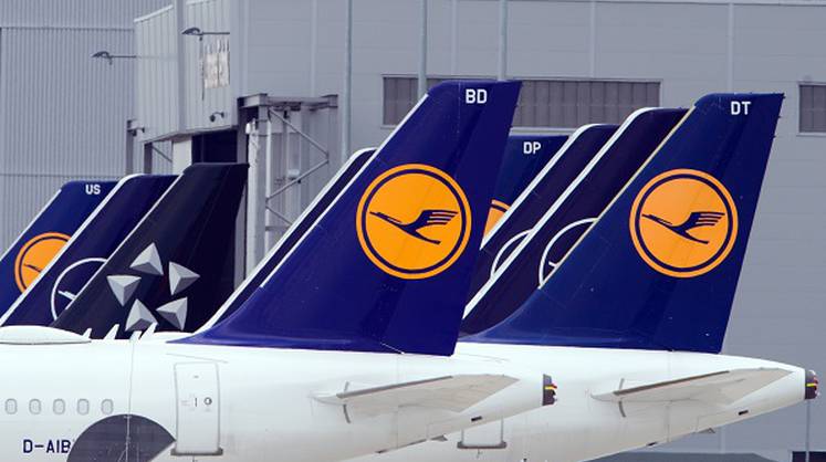 Lufthansa: спрос на авиаперевозки не восстановится ранее 2024 года