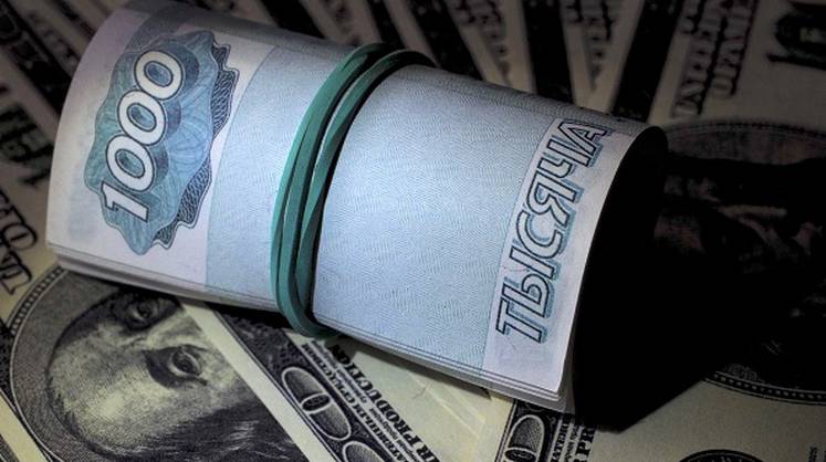Курс доллара: аварийные меры Минфина не помогли рублю