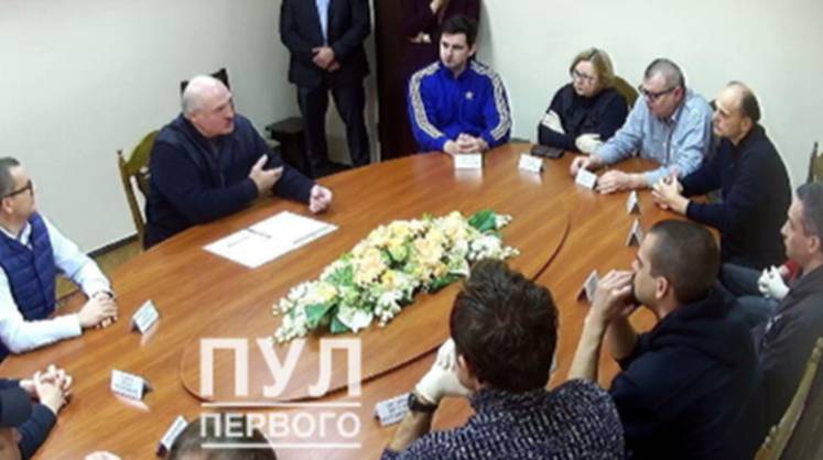 Лукашенко отправился в СИЗО на встречу с представителями оппозиции