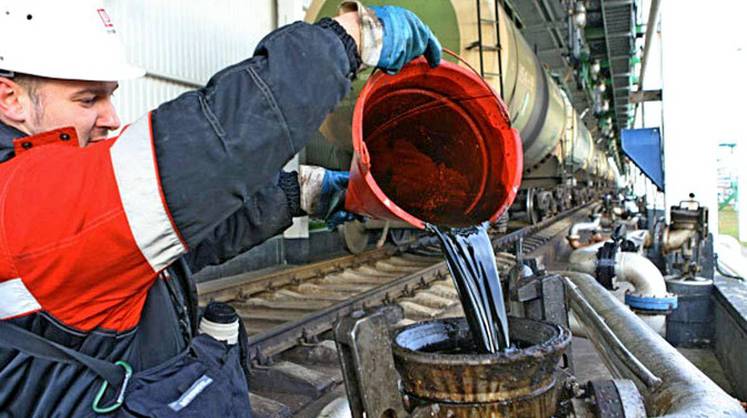 Нефть дешевеет в рамках коррекции 