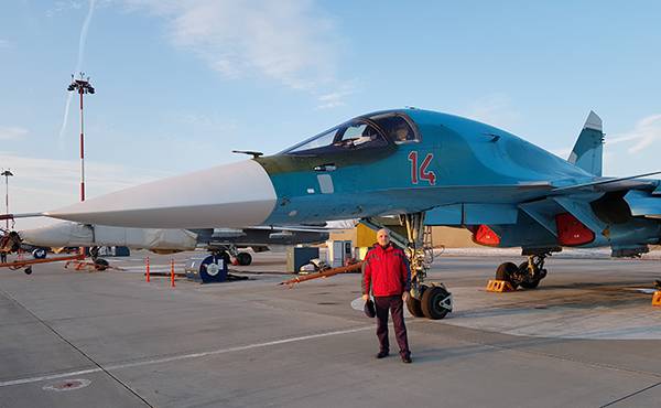  Виктор Мураховский, полковник в отставке, член экспертного совета коллегии Военно-промышленной комиссии Российской Федерации, главным редактором журнала «Арсенал Отечества» в Сирии