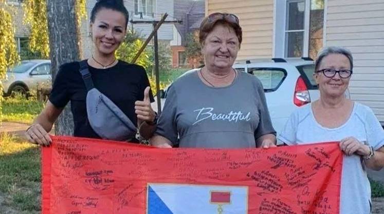 «Солдаты видят в нас мам и бабушек»