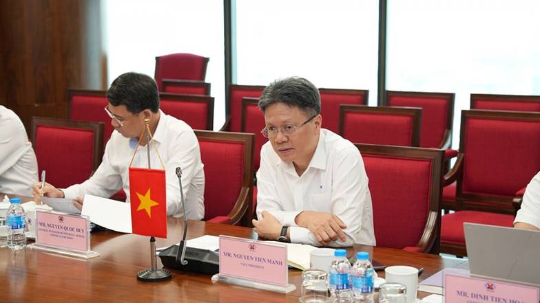 сайт журнала «Энергетика Вьетнама» 