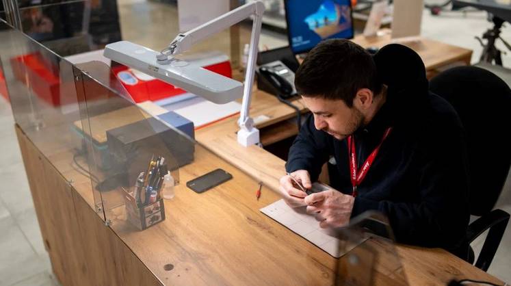 Продажи подержанных смартфонов выросли в полтора раза
