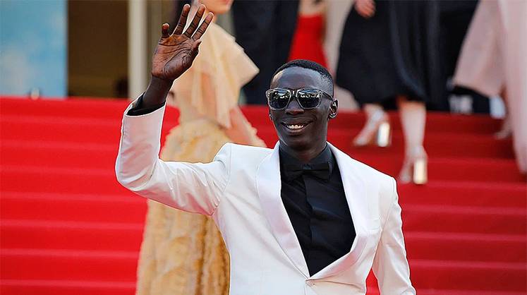 Tik Tok: 900 миллионов за ИИ-двойника