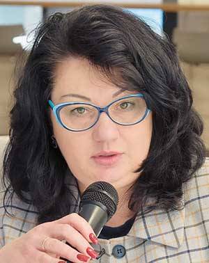  Директор  екатеринбургского филиала компании ООО «Балтийский  лизинг» Лариса Гартвич