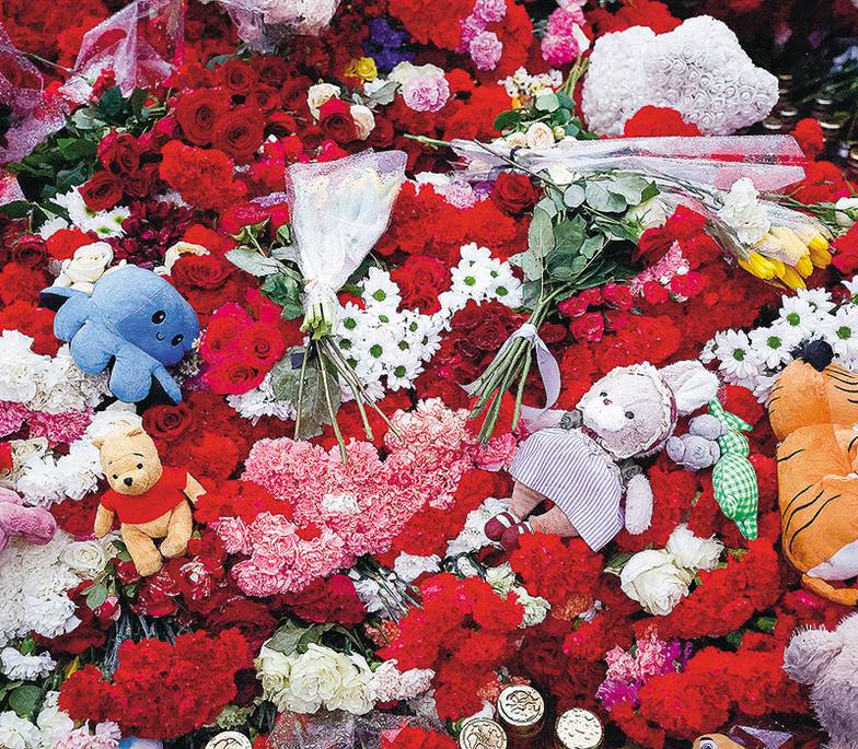 МИХАИЛ СИНИЦЫН/ТАС На вечер 29 марта число пострадавших при теракте в «Крокус сити холле» составило 382 человека.  143 человека погибли