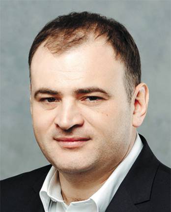Коммерческий директор макрорегиона «Урал» Tele2 Антон Антонов