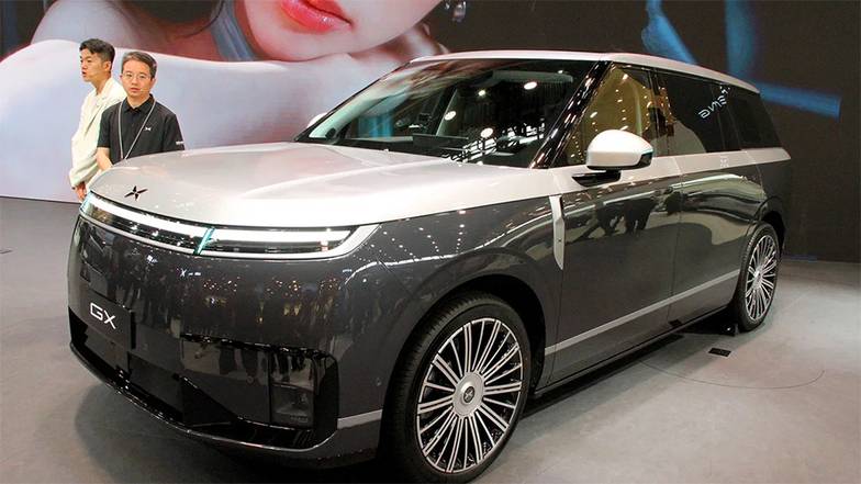 Фото автора Новый Xpeng GX имеет в длину 5,3 м и претендует на звание самого большого электрического кроссовера в Китае