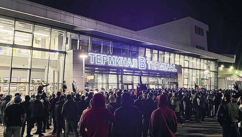 РАМАЗАН РАШИДОВ/ТАСС Махачкалинскому аэропорту нанесен ущерб на сотни миллионов рублей