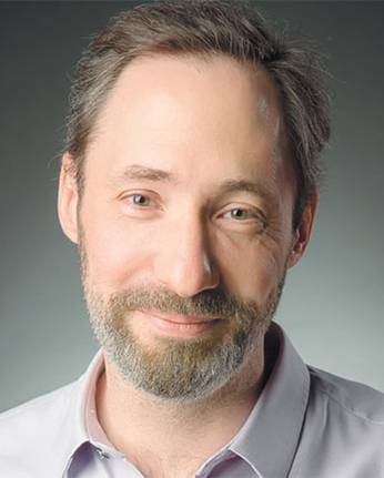  генеральный директор сети дата-центров Oxygen  Павел Кулаков