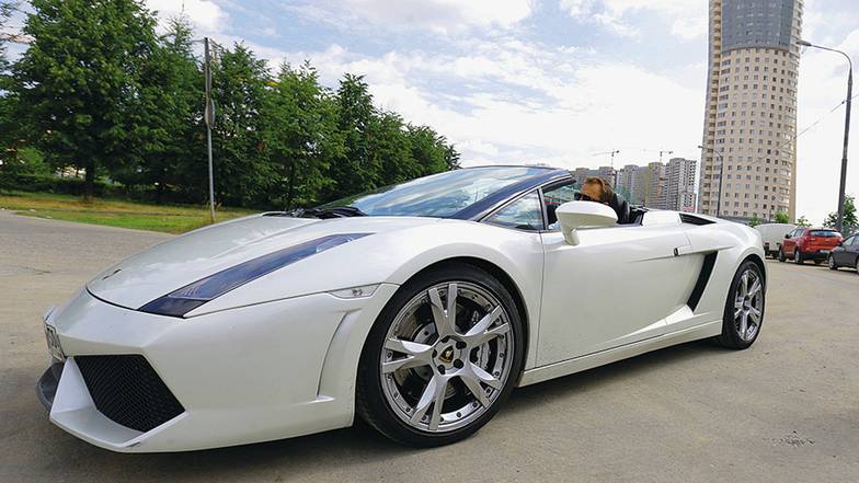 ВЯЧЕСЛАВ ПРОКОФЬЕВ/ТАСС Если цель — повысить НДФЛ для сверхбогатых, можно скорректировать ставки имущественного налога на ультрадорогое жилье и автомобили