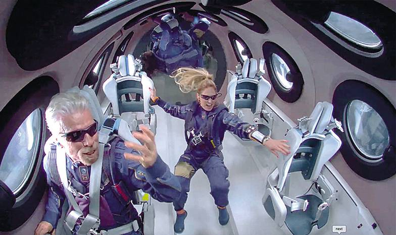  Путешествия в космос туристам приходится ждать  почти по 20 лет