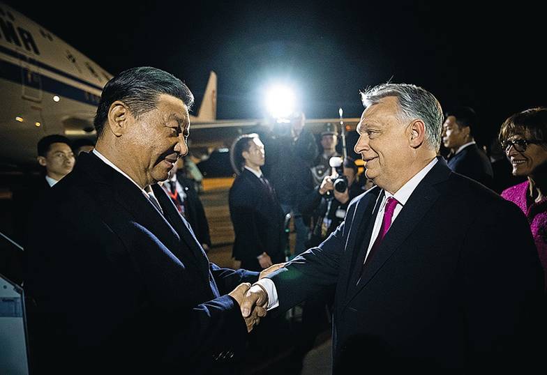 AP/TASS Сразу после Москвы Виктора Орбана ждали в Пекине