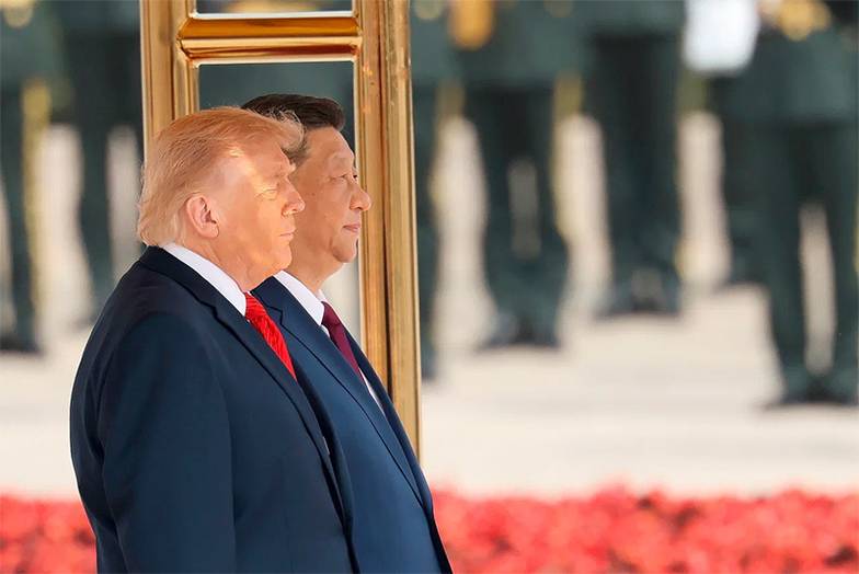 MAXIM SHEMETOV: POOL PHOTO VIA AP ВИЗИТ ПРЕЗИДЕНТА США ДОНАЛЬДА ТРАМПА В КИТАЙ ПРОХОДИЛ ПО ТОЙ ЖЕ ПРОГРАММЕ, ЧТО И ВИЗИТ РОССИЙСКОГО ПРЕЗИДЕНТА ВЛАДИМИРА ПУТИНА. С ТОЙ ЛИШЬ РАЗНИЦЕЙ, ЧТО ТРАМП ВЕЛ СЕБЯ ВЫЗЫВАЮЩЕ