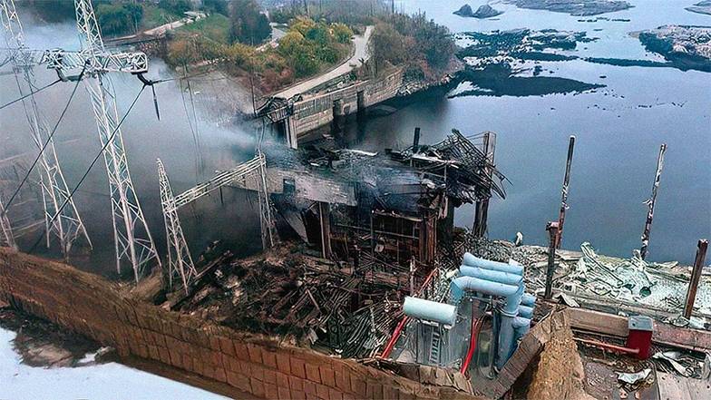  Удар по ДнепроГЭС-2 получился точным: там фактически был уничтожен машинный зал