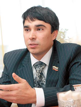  Евгений Кафеев считает, что необходима масштабная кампания, информирующая об ущербе, которую наносит региональной экономике нелегальная табачная продукция