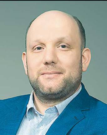  Управляющий директор дивизиона «Екатеринбург» УБРиР  Денис Бабушкин