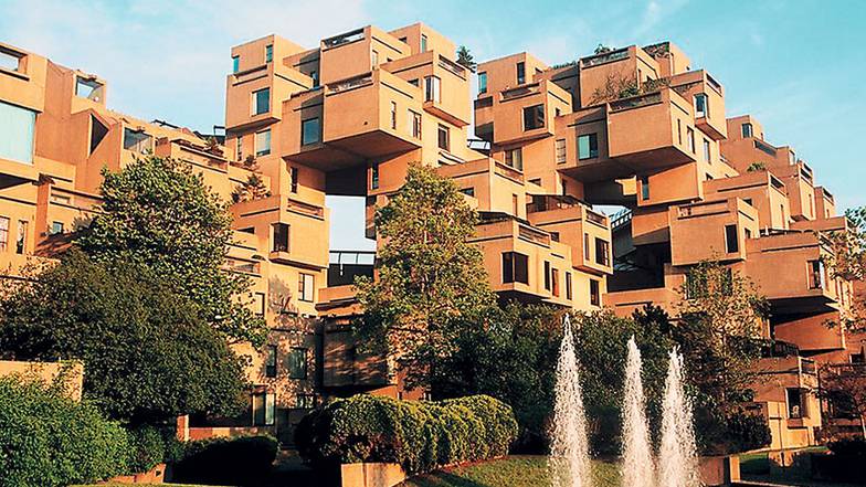  Жилой комплекс «Хабитат 67» был построен к международной выставке Экспо, которая прошла в Монреале в  1967 году, и заставил многих по-другому взглянуть на вопрос многоквартирного жилья