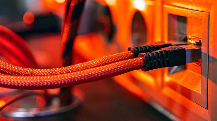 Рубильник для Рунета лучше пока не включать