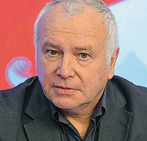  Александр Рар, немецкий политолог,  журналист, экс-советник правительства ФРГ