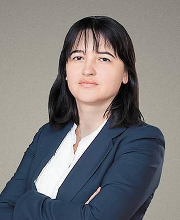 директор департамента  корпоративного бизнеса УБРиР Елена Сорвина