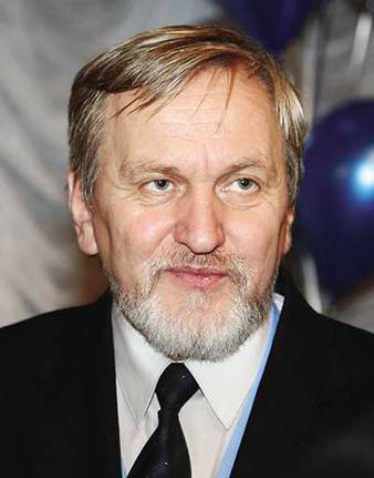 ДМИТРИЙ МАКУРИН Вячеслав Лаптев: «Введение криптовалют не стоит  рассматривать как угрозу, это естественное продолжение развития технологий денежного обращения»