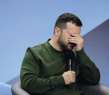 EPA/ТАСС Президент Украины Владимир Зеленский продолжает ориентироваться на советы Лондона