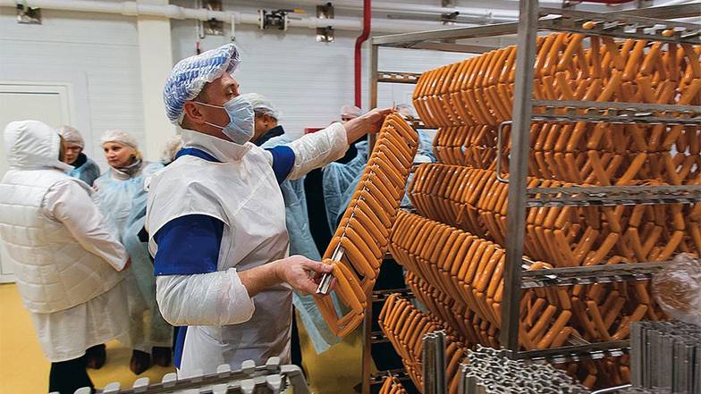  «Владимирский стандарт» — межрегиональный производитель мясной гастрономии с выручкой 18 млрд рублей  — один из активов, поглощаемых ГАП «Ресурс»