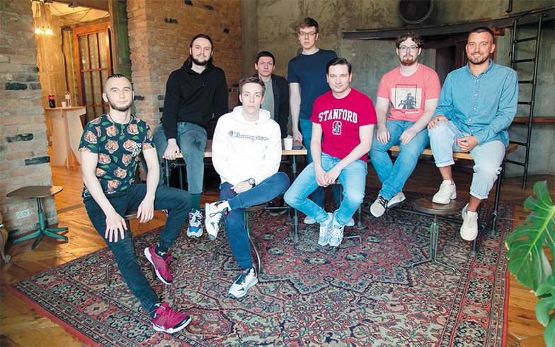 из архива компании Adesk Чтобы стартап был успешным, продукт должен нравиться не только основателю. Нужно понимать, для кого ты это делаешь, и трезво оценивать свои силы