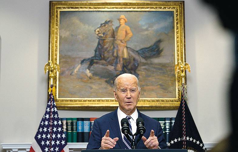 TASS Президент США Джо Байден явно опасается чрезмерно обострять противостояние с Россией из-за Украины