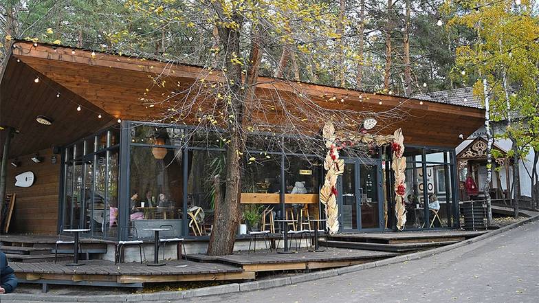 ВЯЧЕСЛАВ СОБОЛЕВ Чтобы уйти от сезонности паркового бизнеса, общепит необходимо размещать в круглогодичных павильонах,  а не в ларьках