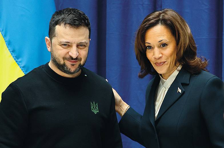 AP/TASS Президент Украины Владимир Зеленский и вице-президент США Камала Харрис во время совместной пресс-конференции на 60-й Мюнхенской конференции по безопасности