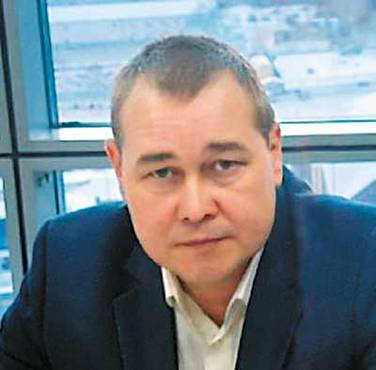  Руководитель подразделения  ГК «Альфа-Лизинг» в Екатеринбурге Андрея  Каптиева,