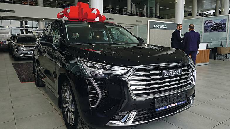 EPA/MAXIM SHIPENKOV Китайская Haval в октябре этого года вырвалась в лидеры продаж среди иностранных автомобилей