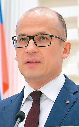 предоставлено пресс-службой главы и правительства Удмуртской Республики Александр Бречалов: «В фокусе остаетс я реализация нацпроектов, а также работа с реальным сектором экономики»