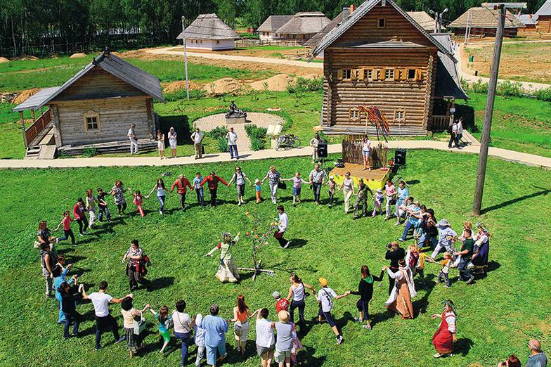 ИТАР-ТАСС/ДМИТРИЙБЕРКУТ Частный проект «Этномир» — самый большой этнографический парк-музей России